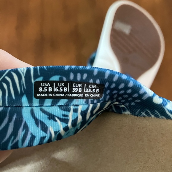 Spenco Flip Flops - Picture 4 of 4